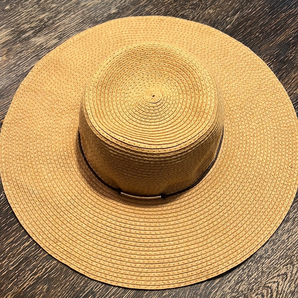 Tan Summer Beach hat, perfect for the beach!